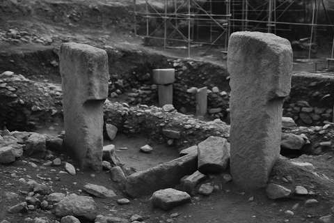 Göbekli Tepe, a buried site that questions everything we know about history. Göbekli Tepe, a buried site that questions everything we know about history.